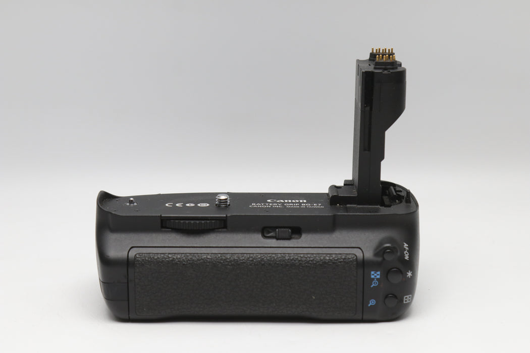 Used Canon BG-E7 (EX)