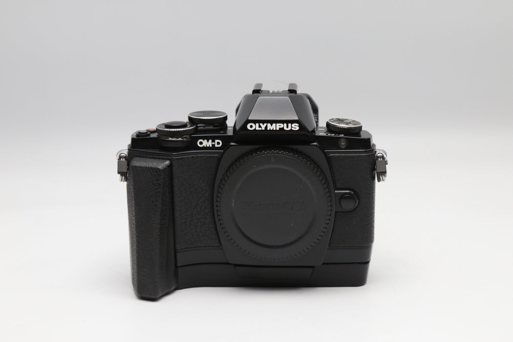 Used Olympus E-M10 W/Grip (Good)