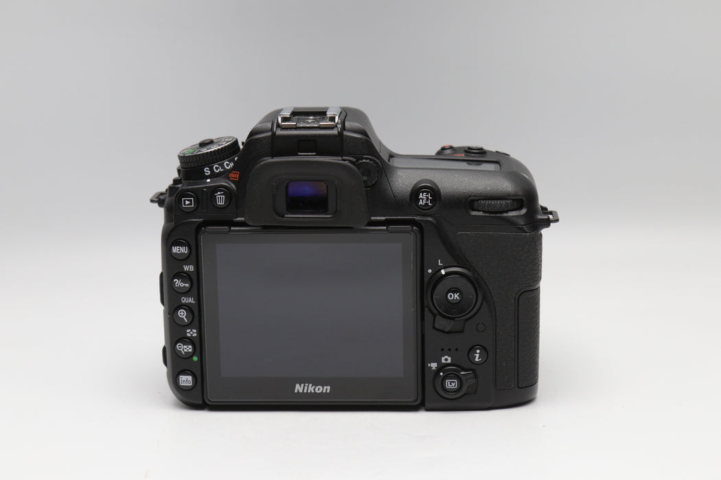 Used Nikon D7500 Body (EX-)