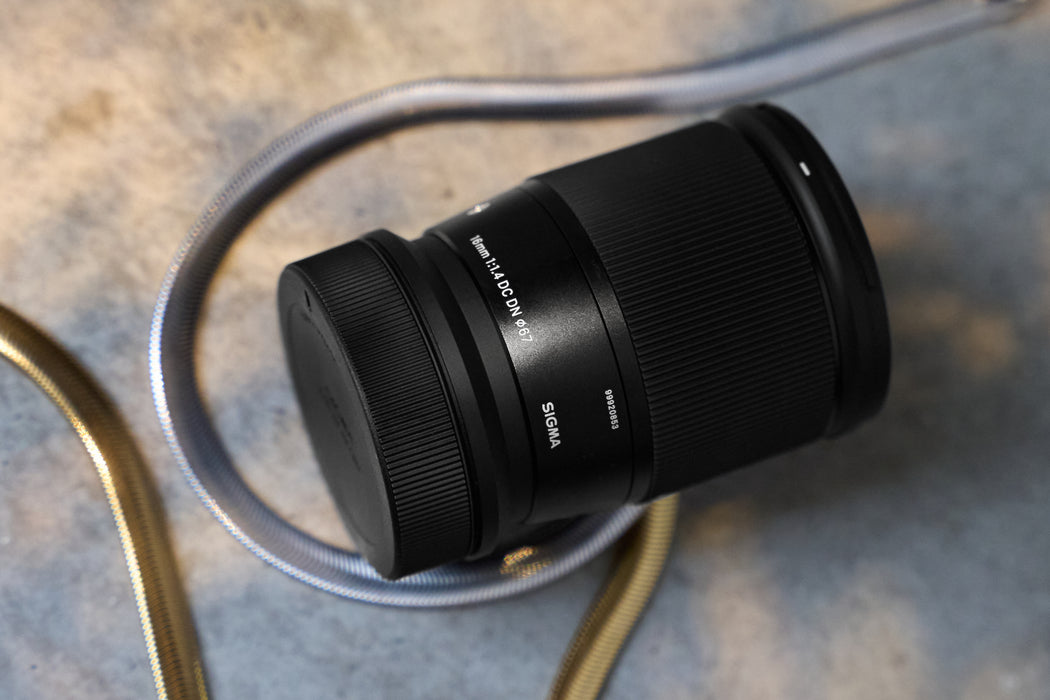 Sigma 16mm f/1.4 DC DN Contemporary Lens - Canon RF Mount